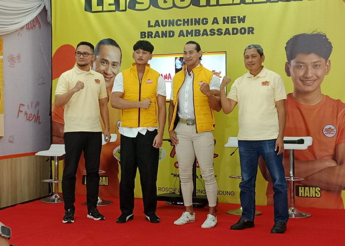 Roscik Perkuat Komitmen Gaya Hidup Sehat Bersama Ade Rai dan Hans