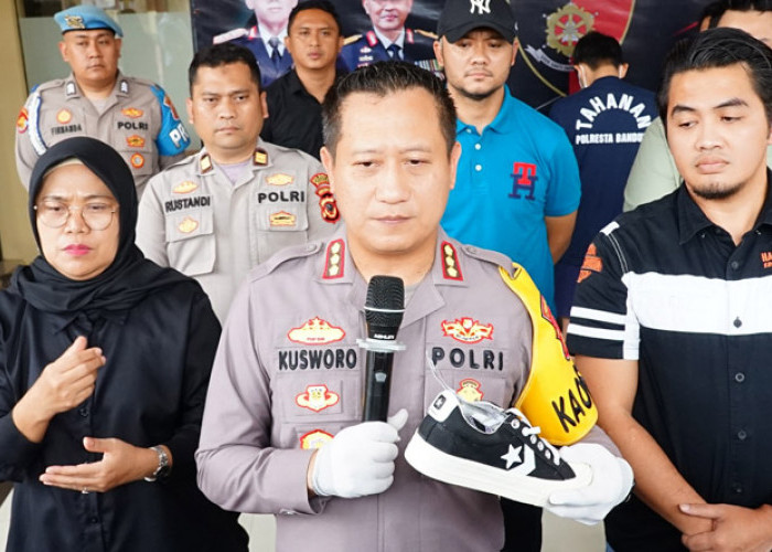 Dua Tersangka Penjual Sepatu Merk Palsu Berhasil Diringkus Satreskrim Polresta Bandung