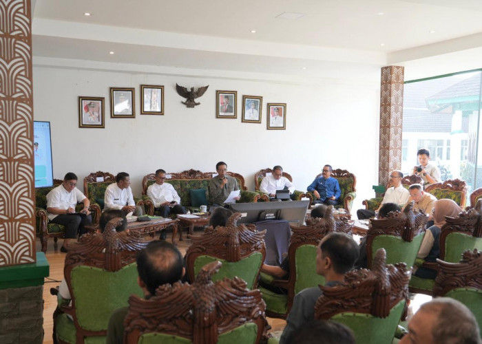 Jelang HUT Kabupaten Bandung, KDS Instruksikan Percepatan Rutilahu