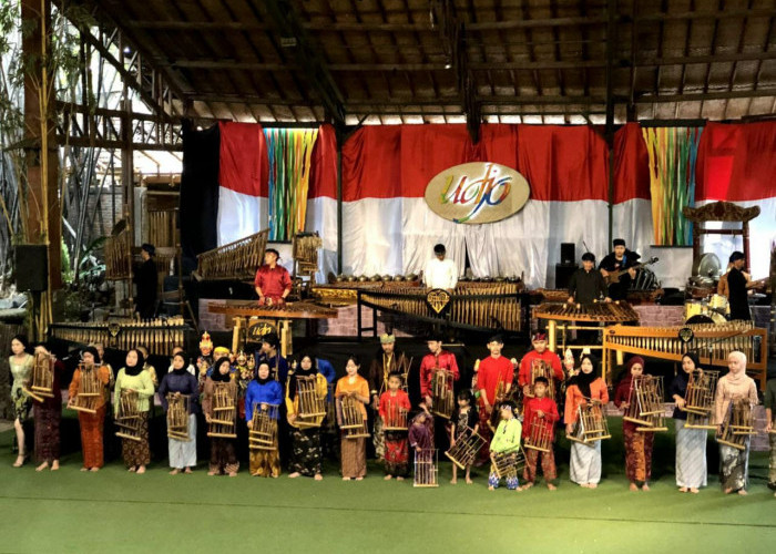 Keunikan Saung Angklung Udjo yang Menyatu dengan Kebudayaan Sunda, Destinasi Rekreasi dan Edukasi!