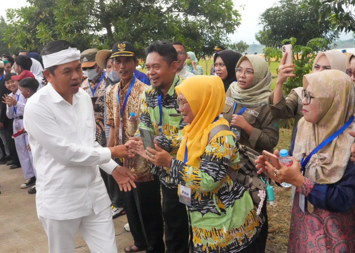 Dedi Mulyadi Malu Ratusan Ribu Rumah di Jabar Belum Punya Listrik, Janji 2025 Seluruhnya Teraliri