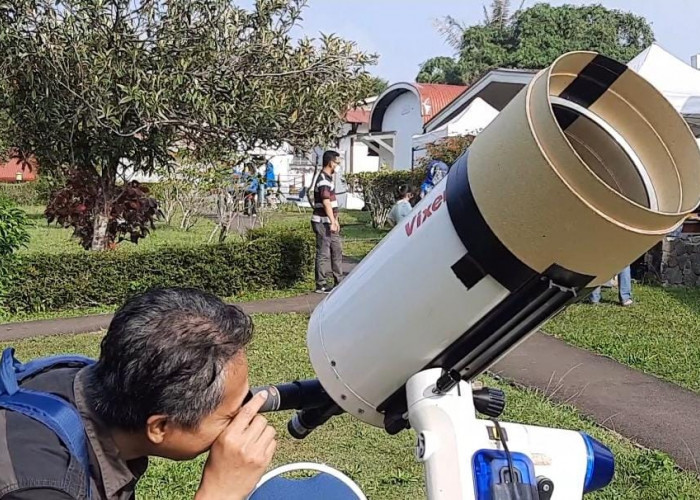 Pengamatan Gerhana Matahari di Observatorium Bosscha Lembang