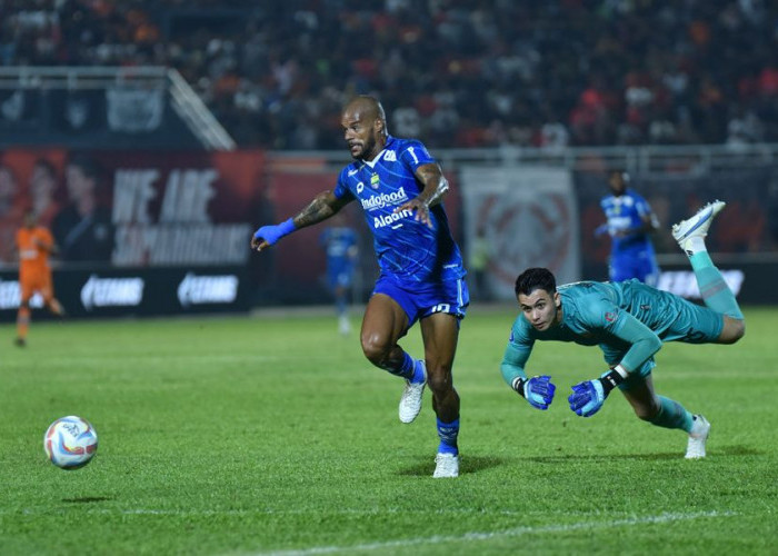 Hasil Borneo FC vs Persib Liga 1: Efek Free Kick Ezra Walian Bantu Maung Bandung Curi Poin
