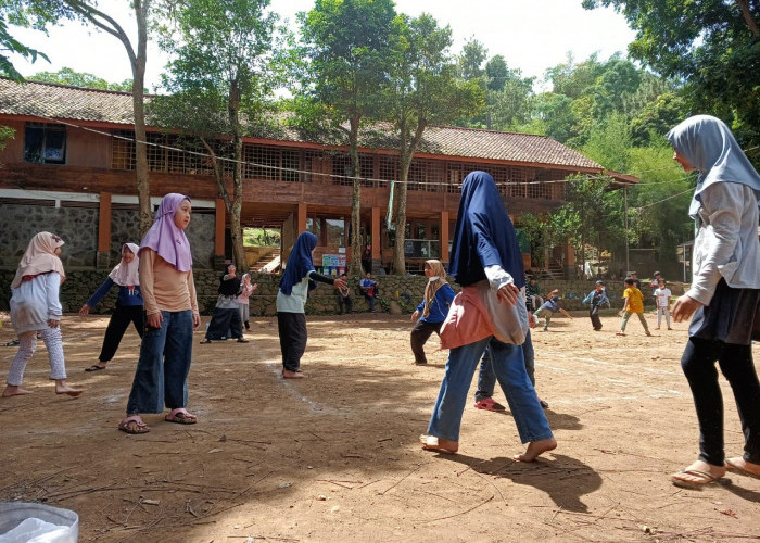Sekolah Alam Bandung Ajak Siswa Berdampingan dengan Alam