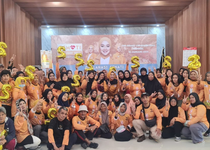 Tulus Mengabdi untuk Masyarakat, Teh Ira Didukung Ratusan Warga Kota Bandung-Cimahi 