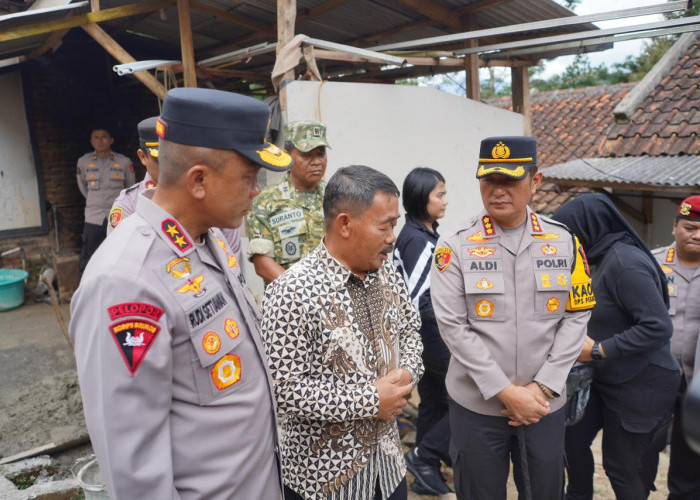 Peduli Polri Untuk Warga, Kapolda Jabar Tinjau Langsung Pembangunan Rutilahu di Arjasari 