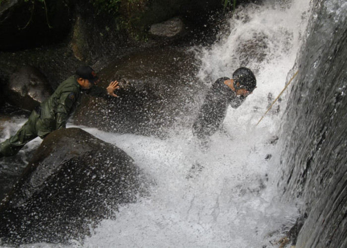 Satu Korban yang Terseret Sungai di Puncak Bogor Belum Ditemukan