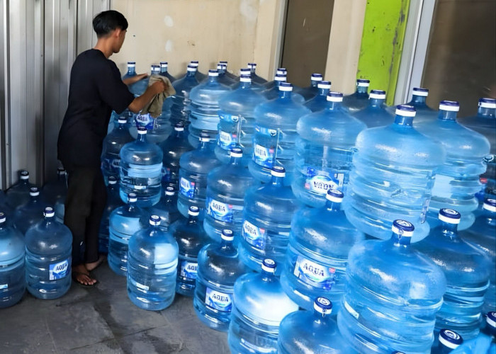 Minum Air dari Galon Guna Ulang Picu Pubertas Dini Itu Hoaks