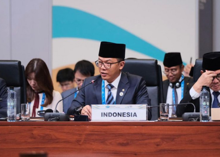 Menlu RI Bahas Penggunaan Inovasi dan Teknologi Digital dalam Pertemuan AMM APEC