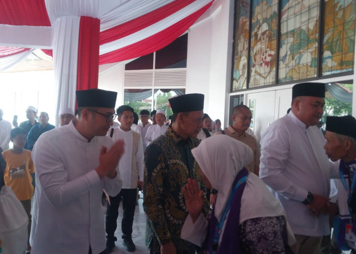 435 Calon Jemaah Haji Berangkat ke Embarkasih Bekasi