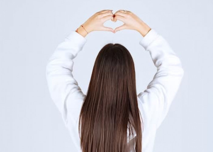 10 Cara Memanjangkan Rambut dengan Cepat dan Efektif