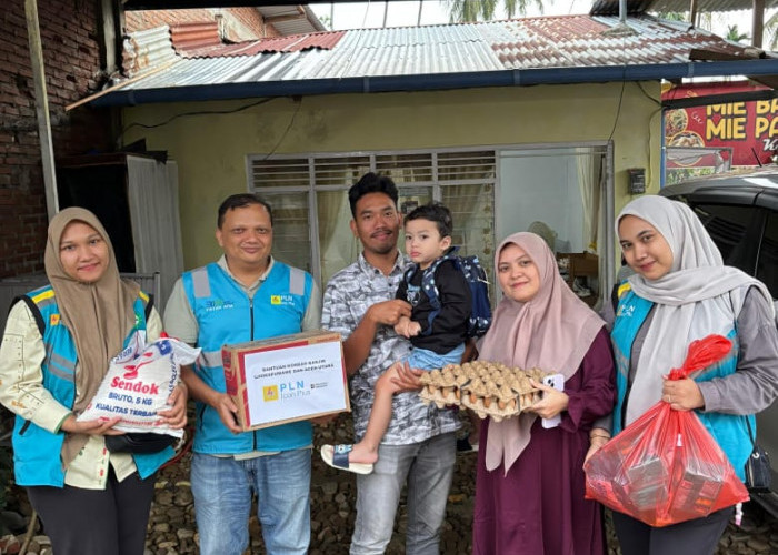 Terkoneksi dengan Hati, PLN Icon Plus Sigap Menyalurkan Bantuan Banjir Bandang di Sumatera Utara Hingga Aceh