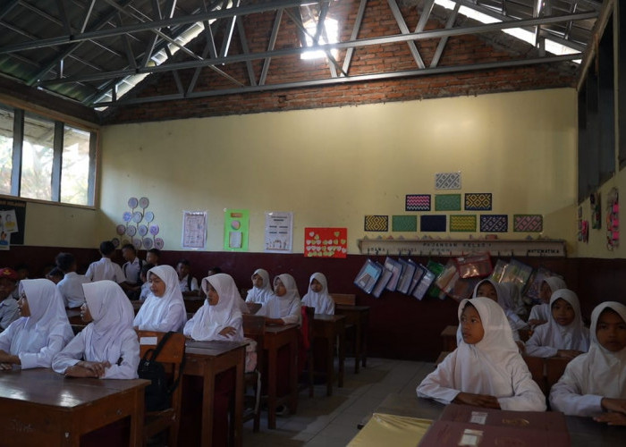 Setelah Agroedukasi, SDN 7 Kota Kulon Garut Kini Terima Bantuan Fisik Sekolah dari Program BRI Peduli