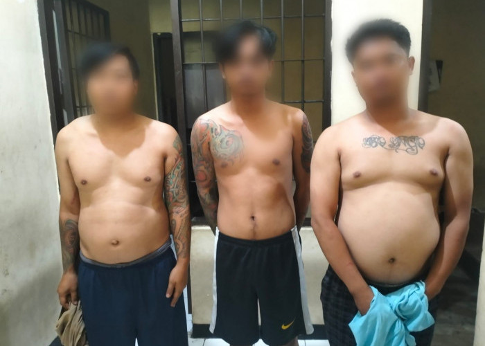 Polisi Ringkus Tiga Pelaku Penganiaya Pedagang di Solokanjeruk: Korban Alami Luka di Kepala dan Punggung