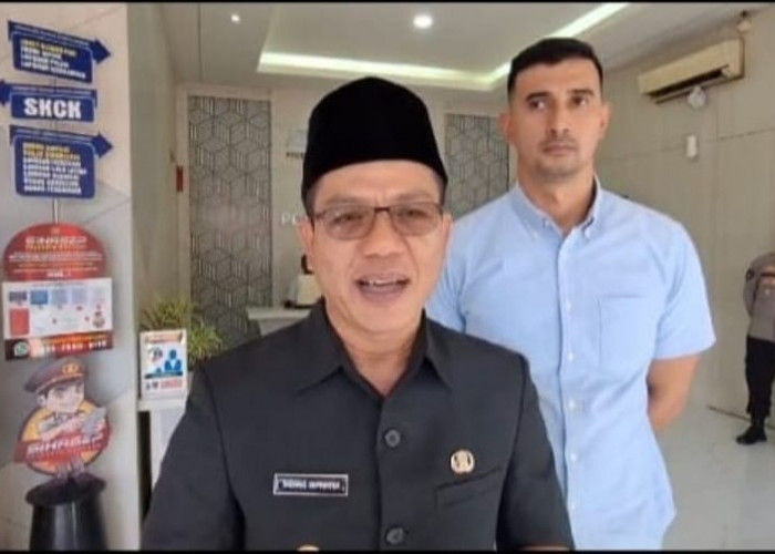 Buat SKCK untuk Persiapan Pendaftaran ke KPU, Dadang Supriatna Datangi Polresta Bandung