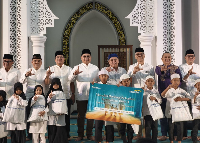 Bank Mandiri Group Santuni Ribuan Yatim dan Lansia di Ramadan 1446 H    