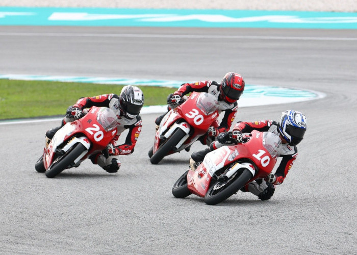 Tuntaskan Musim IATC 2025, Pebalap Muda Astra Honda Tampil Tangguh dan Kencang