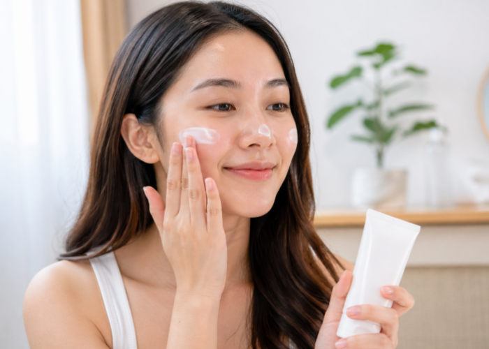 7 Kesalahan Pakai Sunscreen yang Sering Dilakukan Tanpa Disadari