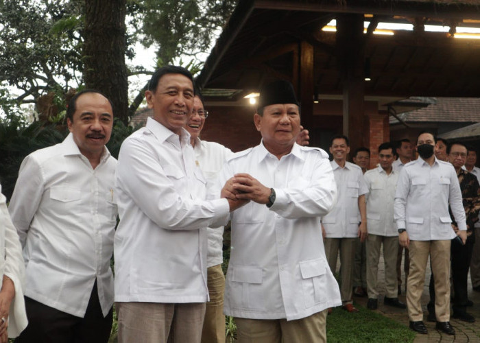 Prabowo Minta Wiranto Dampingi Presiden 2024, Kode Jadi Cawapres?