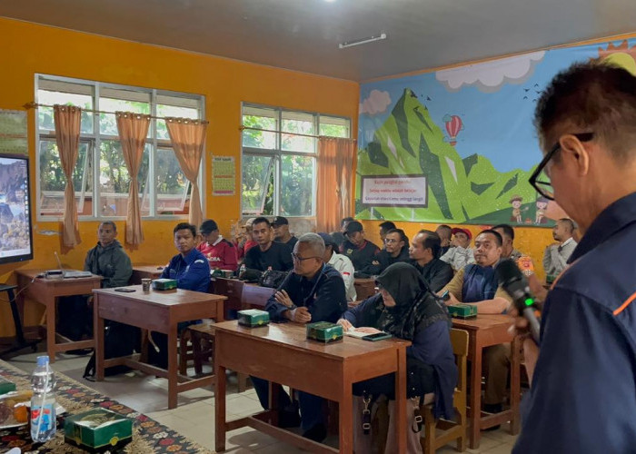 Persiapan Hadapi Gempa dan Mitigasi Bencana, Warga Gunung Salak Diberikan Pelatihan