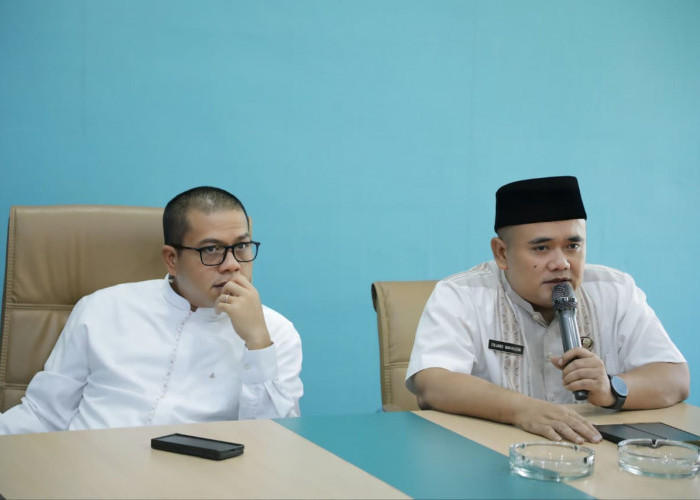  Bupati Bandung Dadang Supriatna melaksanakan inspeksi mendadak atau sidak ke Kantor Dinas Perumahan, Kawasan 