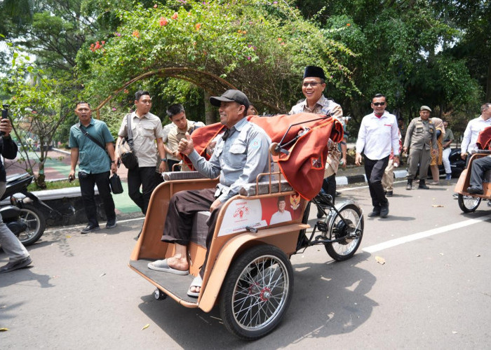 260 Warga Kabupaten Bandung Terima Bantuan Becak Listrik dari Presiden Prabowo