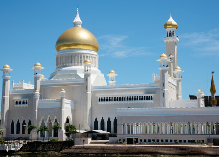 7 Wisata Religi Islam di Indonesia, Bisa Berziarah dan Menambah Pengetahuan!