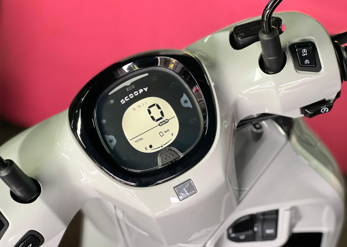 Panduan Cara Mengatur Jam Digital di Panel Meter Honda Scoopy, Fungsinya Penting!