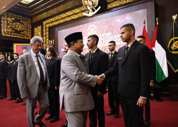 Prabowo Subianto Berikan Beasiswa Pada 22 Mahasiswa Palestina untuk Dukung Kemerdekaan