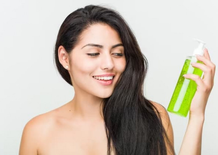 Rekomendasi Hair Tonic Bagus yang Efektif Cepat Melebatkan Rambut