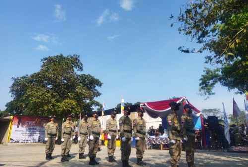 Belasan Linmas dari 3 Kecamatan Rebutkan Jawara Baris Berbaris