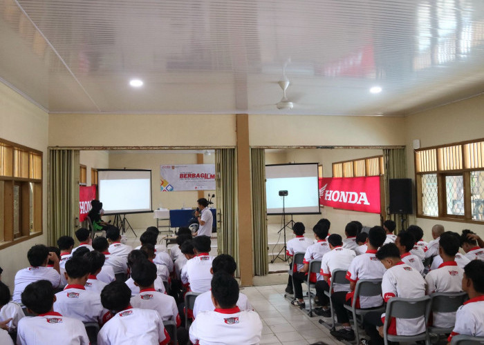 Astra Honda Berbagi Ilmu Dorong Peningkatan Kompetensi Siswa SMK Teratai Putih Global 4 Bekasi