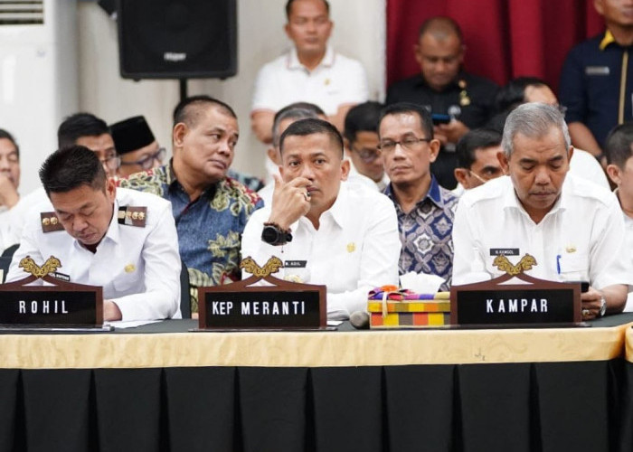 Operasi Senyap OTT, Bupati Kepulauan Meranti Ditangkap KPK