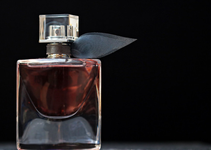 10 Rekomendasi Parfum di Bawah 50 Ribu yang Wanginya Tahan Lama, Doi Dijamin Mepet Terus!
