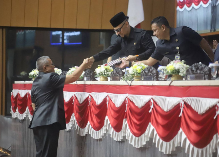 PKS Dukung Tiga Raperda Pemkot Bandung, Tekankan Solusi Sampah hingga Transparansi Proyek Strategis
