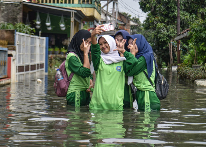 Dua Desa di Dayeuhkolot Bandung Kembali Diterjang Banjir: Ketinggian Air Capai 70 Centimeter