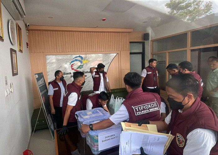 Terkait Kasus Korupsi, Kantor BPR Kerta Raharja Digeledah Tipikor Polresta Bandung