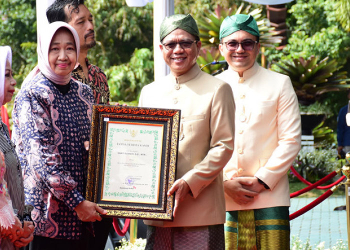 Bupati Dadang Supriatna Persembahkan 313 Penghargaan untuk Masyarakat Kabupaten Bandung