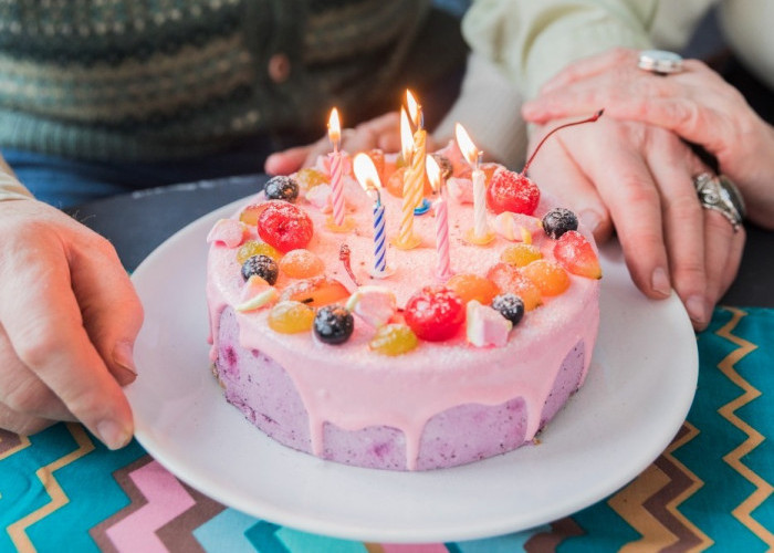 7 Rekomendasi Kue Ulang Tahun Kekinian Agar Perayaan Ultah Makin Meriah