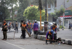 Aksi Anarko Rusak Fasilitas Kota : Lampu Lalu Lintas & Jaringan Fibre Optics Lalu Lintas 75% Hancur