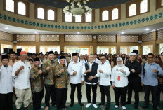 Dari Pesantren ke Pasar Global, Zulhas dan Kang DS Tanam Kakao di Pesantren Al Mukhlis Cangkuang