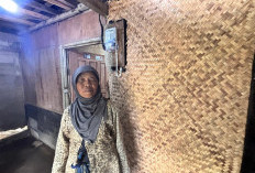 Dari Lampu Minyak ke Listrik Mandiri: Perubahan Hidup Sukinah Berkat Program BPBL