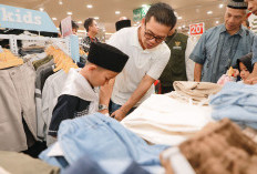 Tangis Haru Warnai Belanja Lebaran Anak Yatim Bersama Kang DS