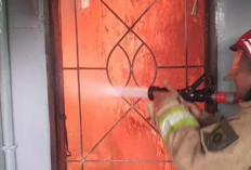 Rumah Terbakar Akibat Sambaran Petir di Cibinong Bogor