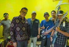 BRI Salurkan Bantuan Alat Musik untuk Dua Komunitas Seni di Sukabumi, Dorong Kreativitas Pemuda dan Pelestaria