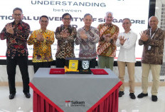 Telkom Perkuat Digitalisasi dan Inovasi Melalui MoU Telkom University-National University of Singapore