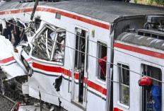 Polisi Selidiki Sopir Taksi Listrik dan Petugas PT Kereta Api Indonesia Terkait Insiden Kecelakaan KRL 