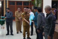  Pemkab Bandung Komitmen Sukseskan Program Bedah Rumah Menuju Masyarakat Sehat