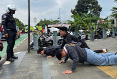 Saat Pelajar Asal Jakarta Lawan Arah, Satlantas Polres Bogor Beri Hukuman 150 Kali Push Up