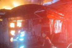 Konveksi Baju di Ciomas Terbakar, Diduga Akibat Konsleting Listrik